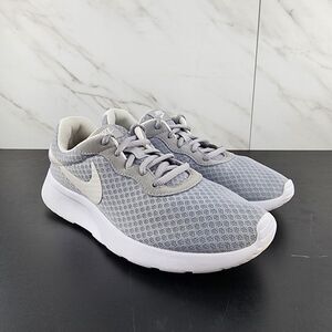 Nike Tanjun Wolf Grey Sneakers